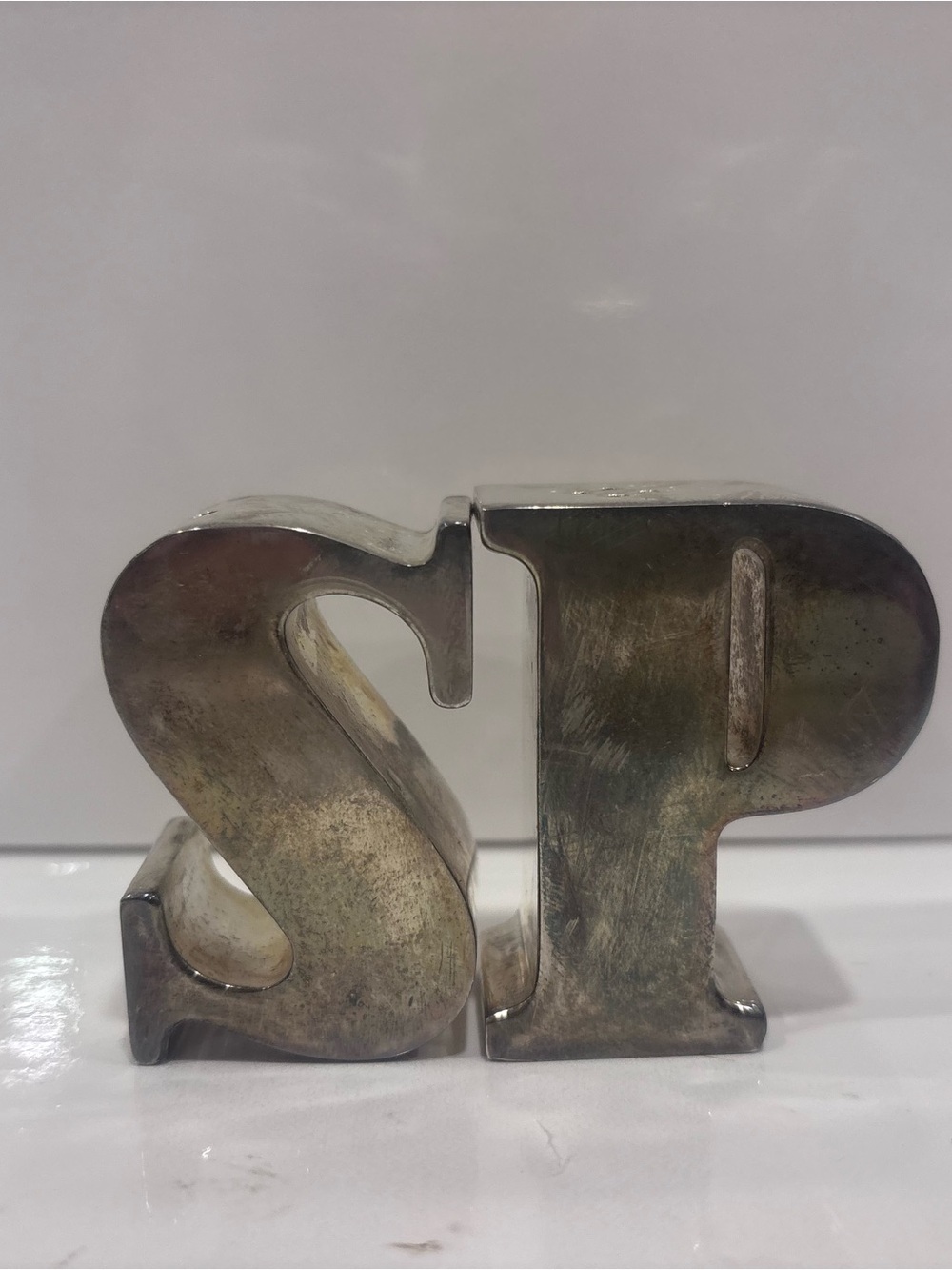 Godinger stainless steel alphabet s&p salt &pepper shakers mcm style
